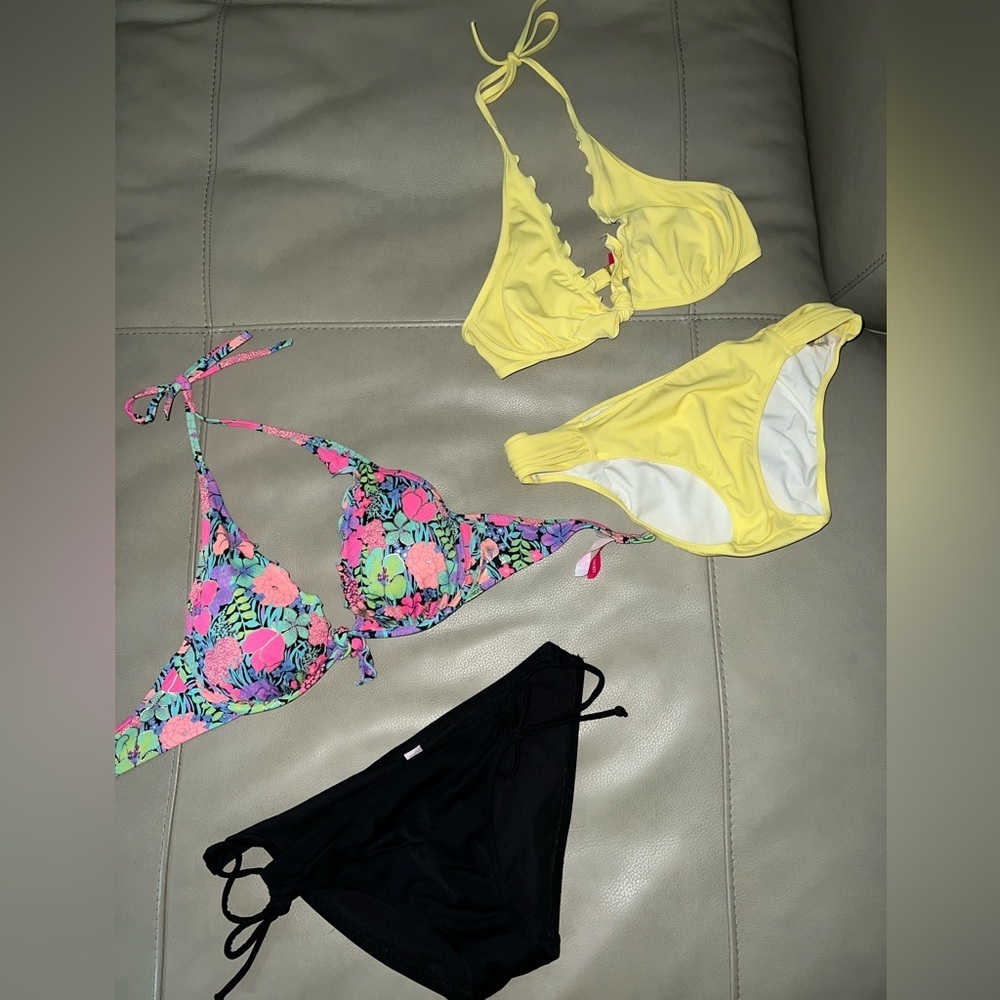 Victorias Secret M / 32D bikini lot